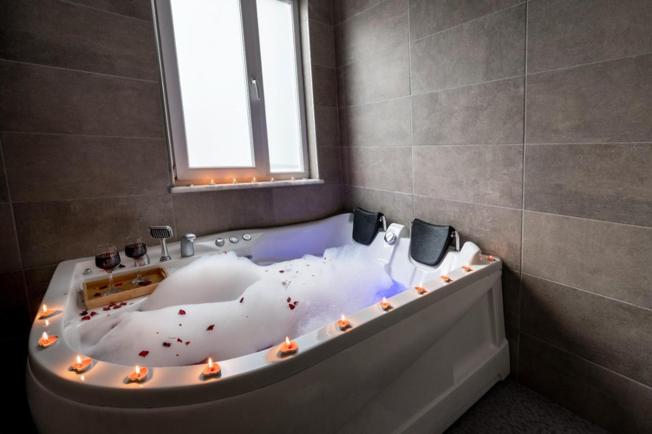 Arena Luxury Suites Hotel Istanbul Ngoại thất bức ảnh